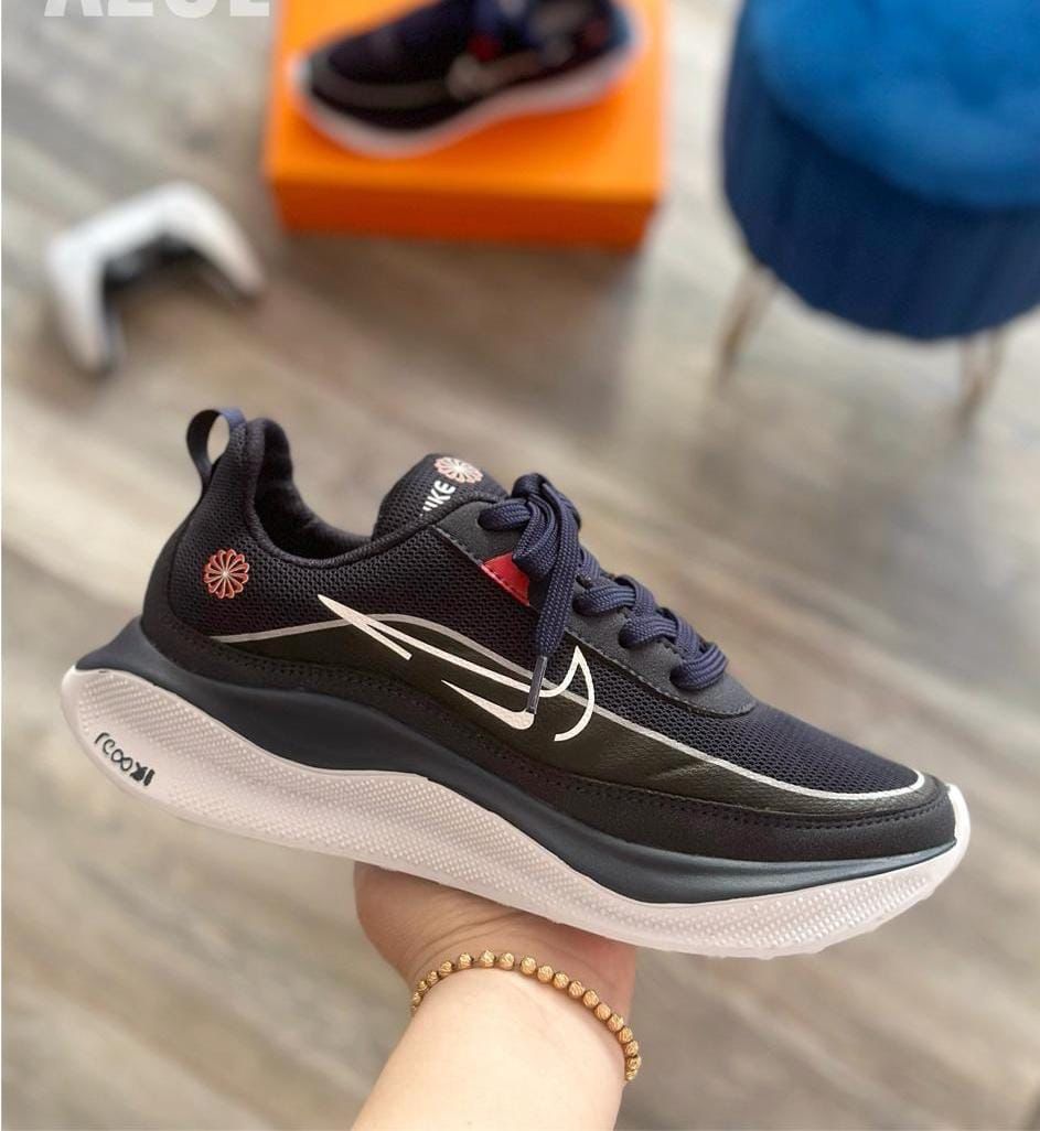 Fuerza y Comodidad en Cada Paso – Tenis Nike Doble para Caballero